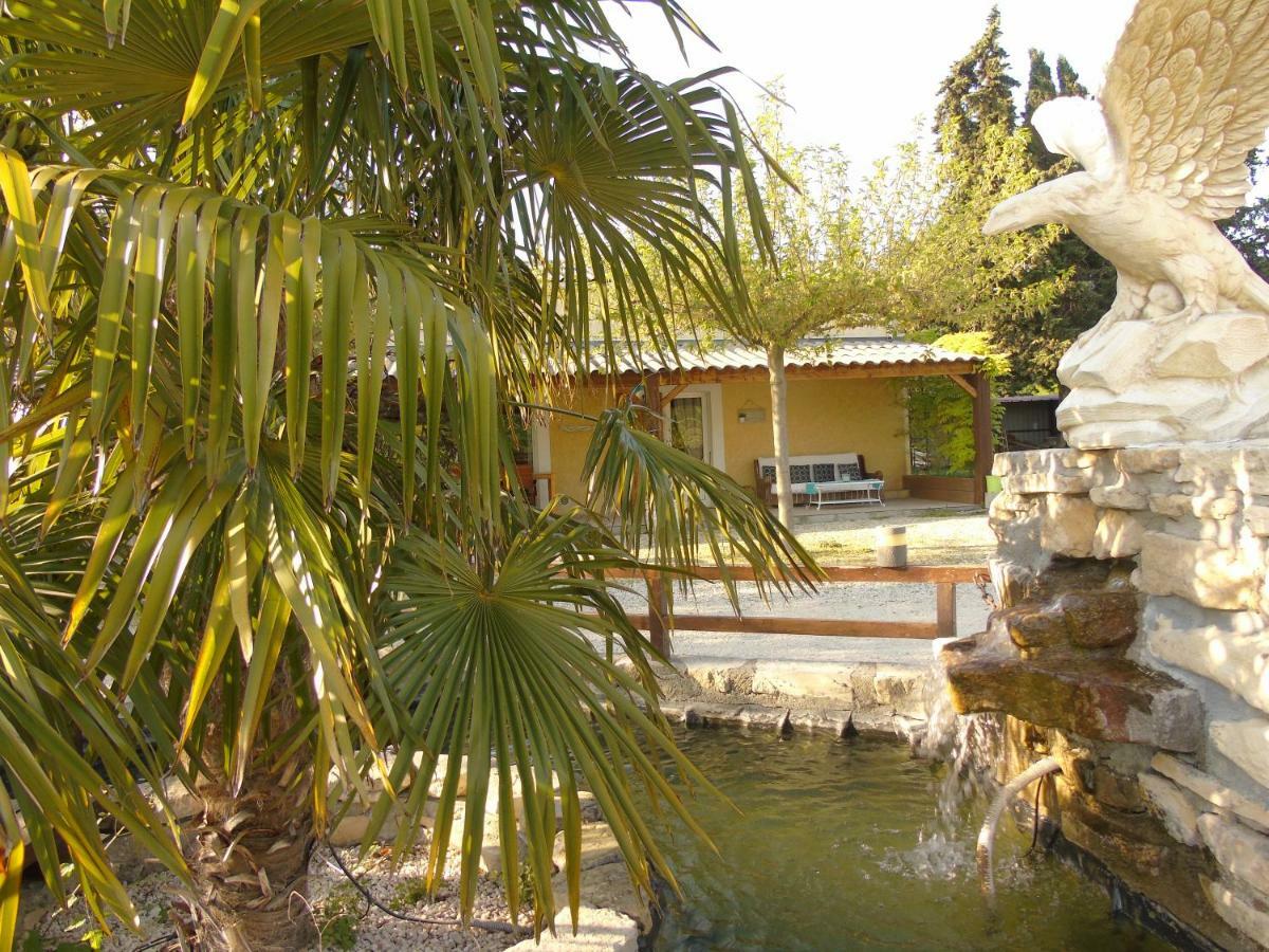 Villa Aux Lauriers d'Adhémar La Garde-Adhémar Exterior foto